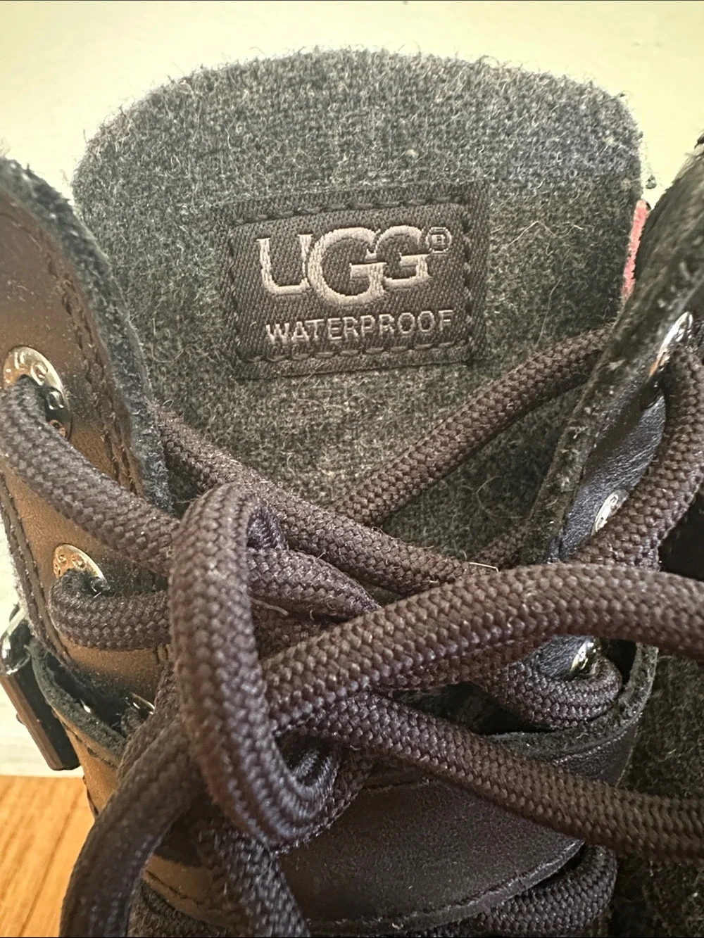 UGG kesey waterproof