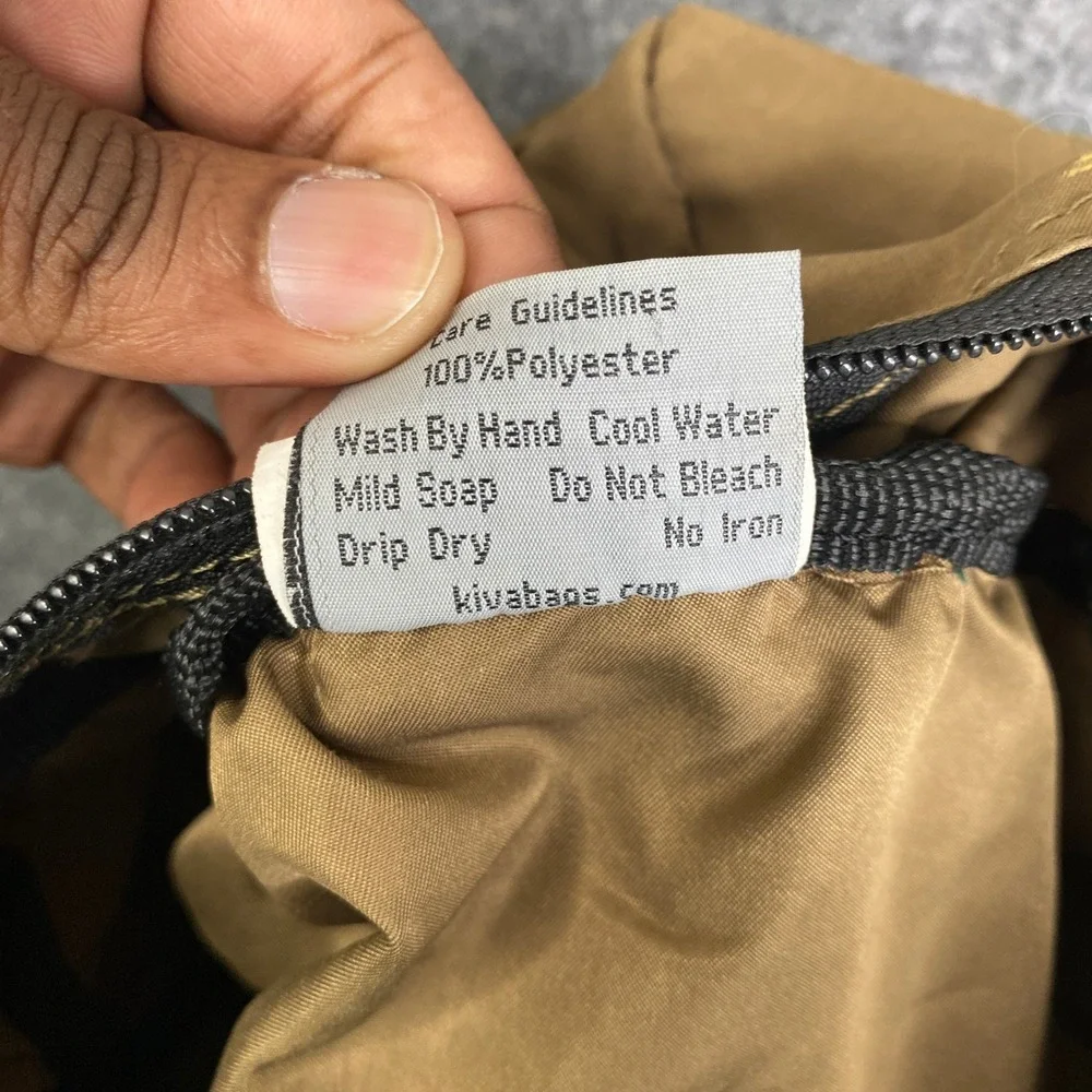 Rick Steves fit zippered