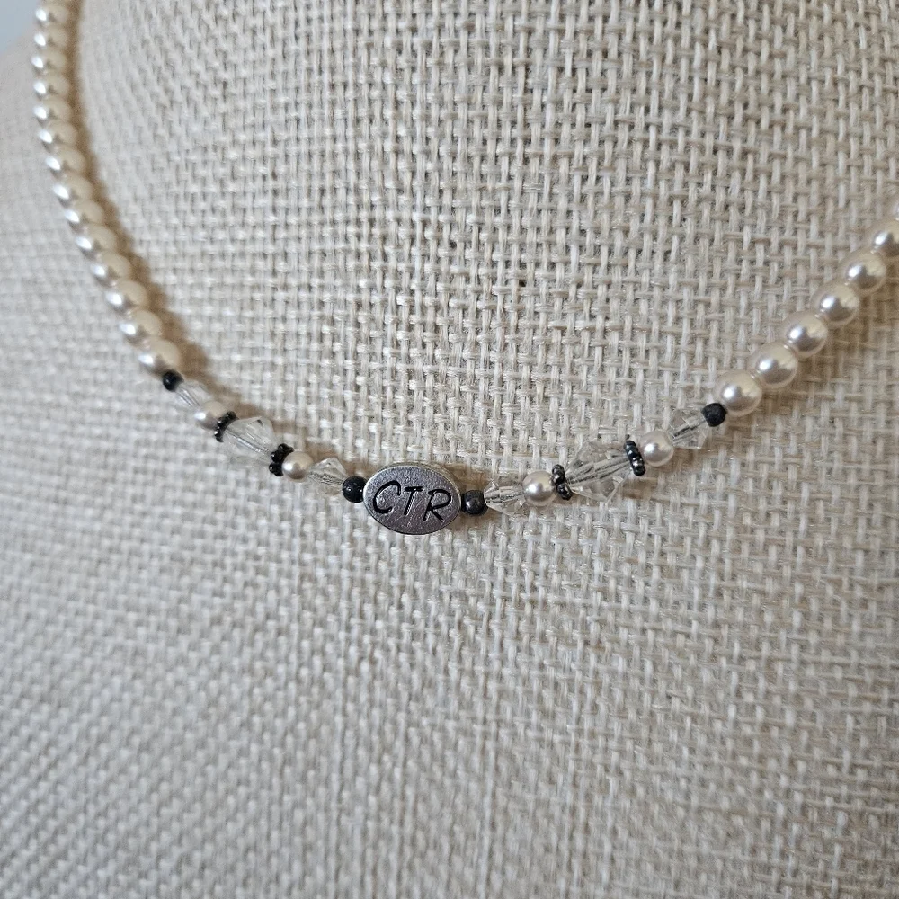 CTR Elegant Pearl Necklace Silver Accents Choose the Right Jewelry .925 Sterling
