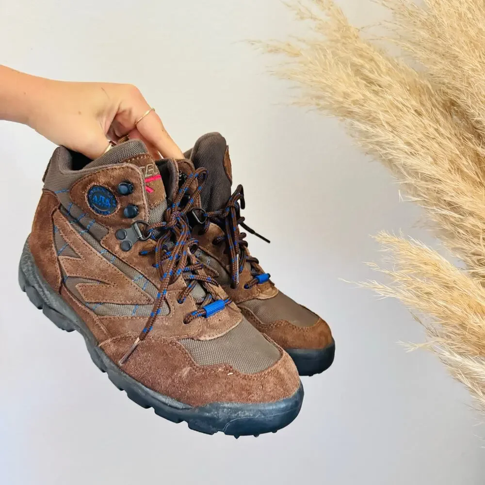 VINTAGE HI TECH 90s Brown Suede Leather Rubber Lace Up Hiking Boots Shoes 9