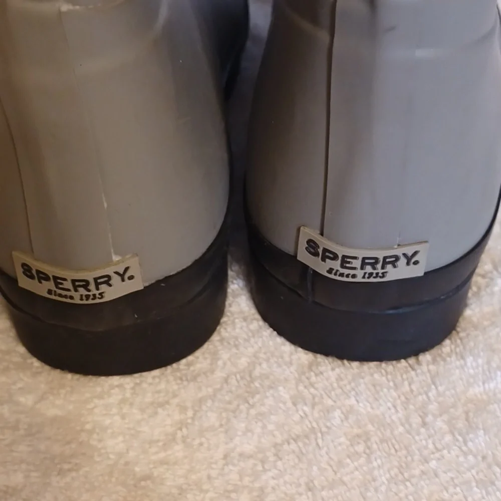 Sperry waterproof rubber boots  women's size 6 gray