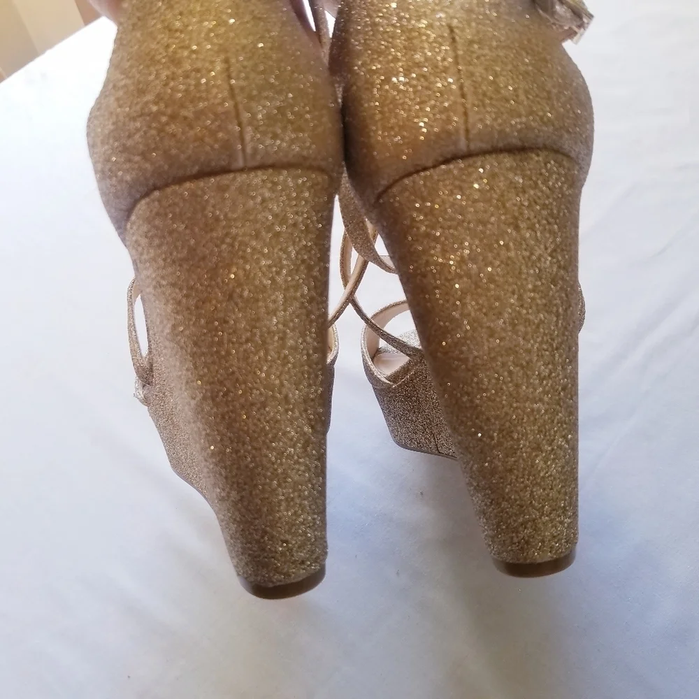 Badgley Mischka like new