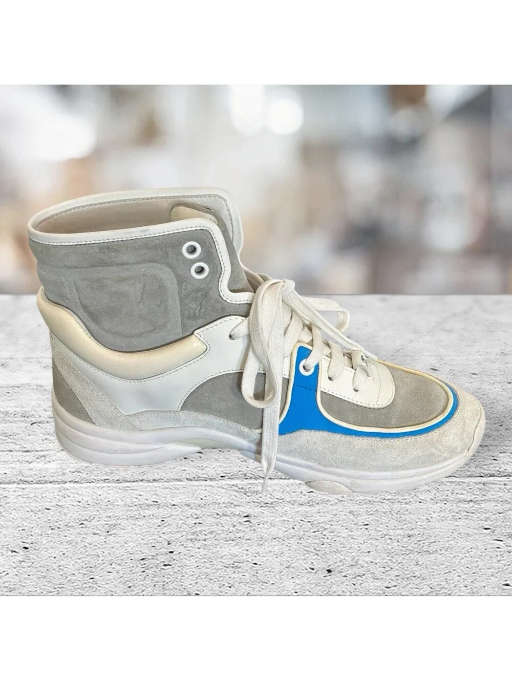 CHANEL sneakers excellent