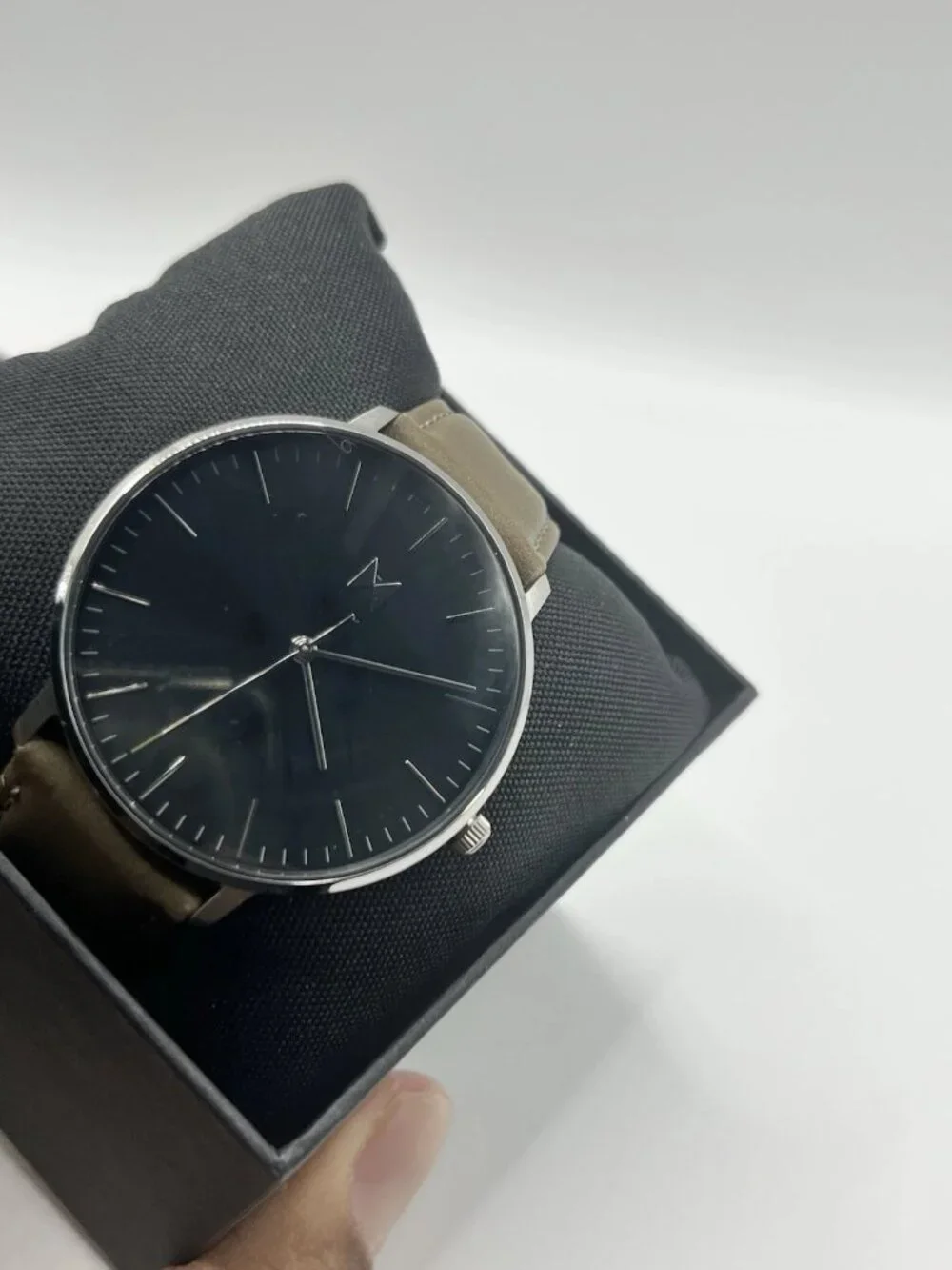 MVMT elegant men’s