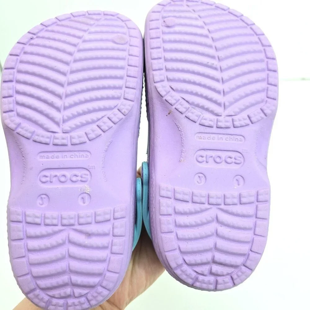 CROCS Disney Frozen Elsa Anna Slip on Sandals Kids Size 1