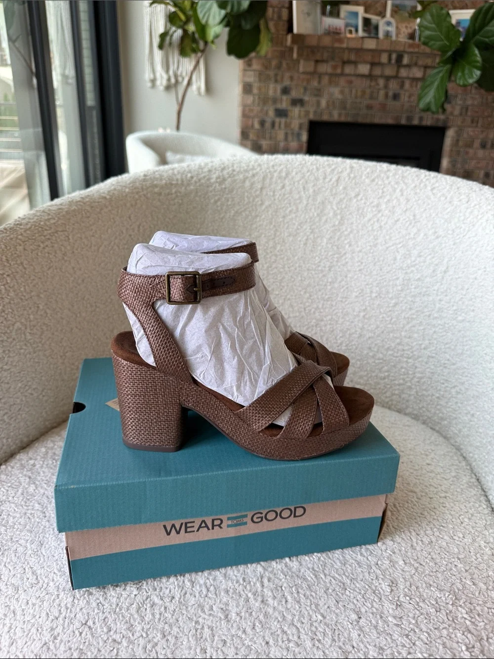 TOMS Majorca Ankle Strap Platform Sandal hot chocolate raffia size 6.5 NWT