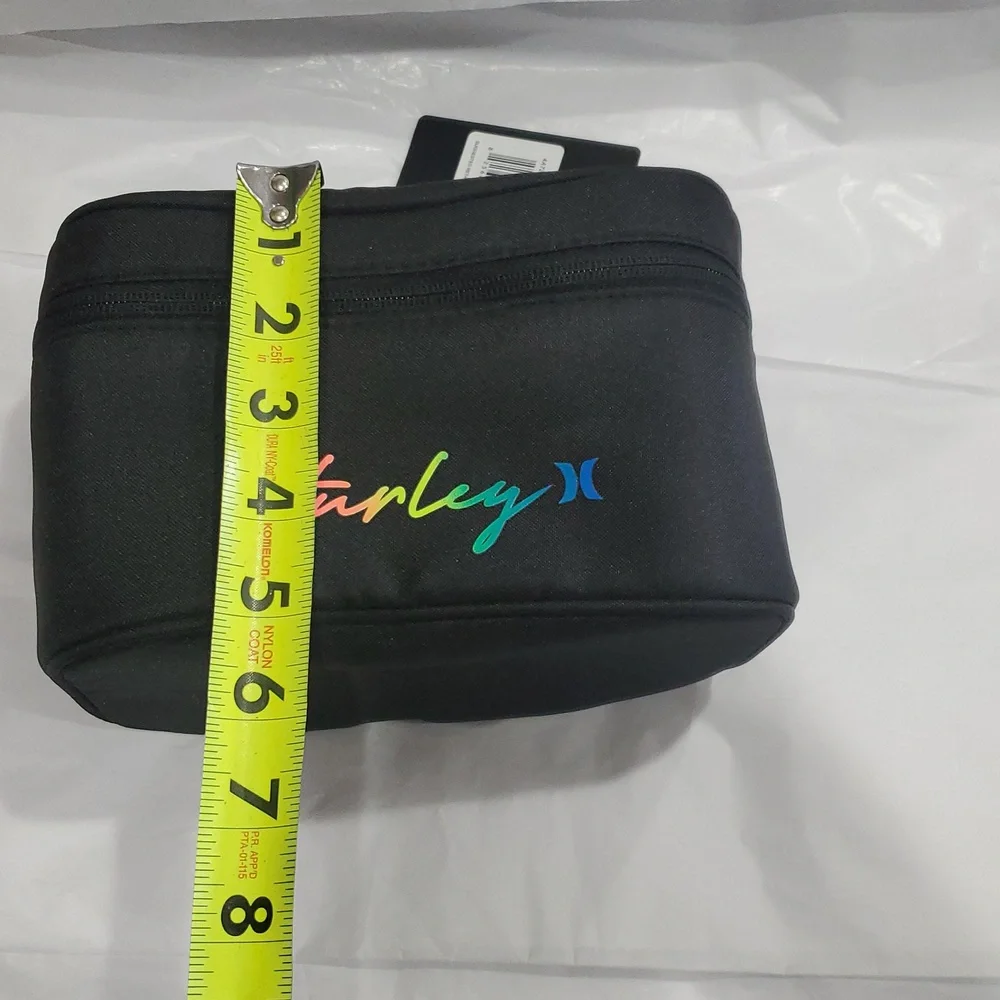 Hurley black zip
