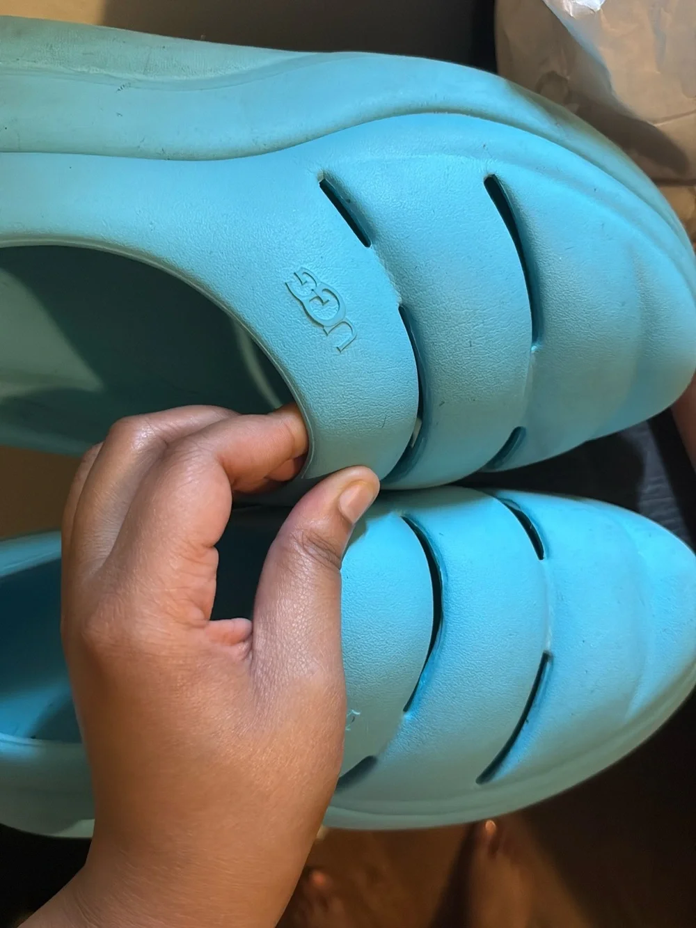 UGG pick up