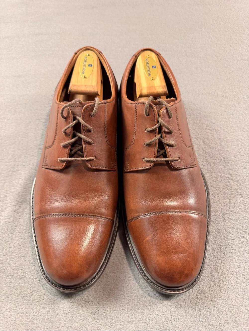 Johnston & Murphy polished cap