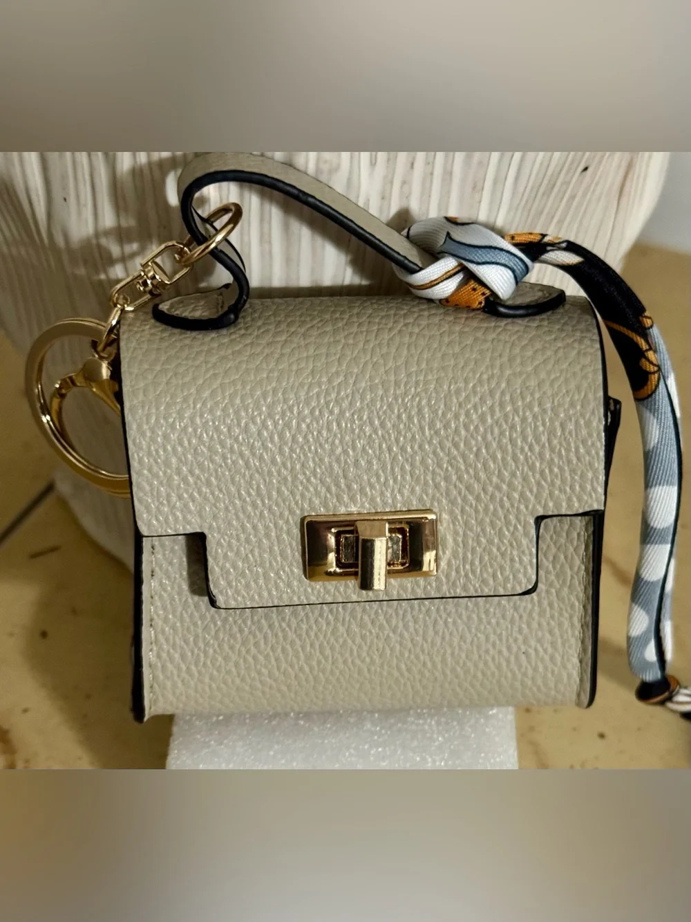 BUYERS CHOICE MINI PURSE BAG CHARMS CHOOSE TAUPE OR WHITE NEW