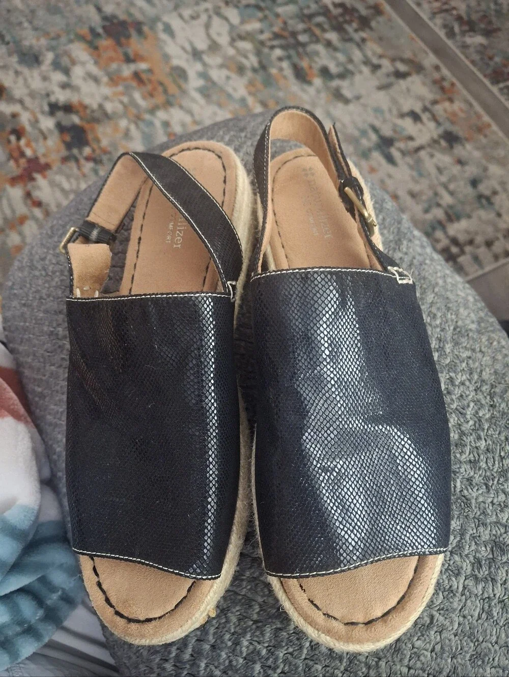 Naturalizer platform sandals
