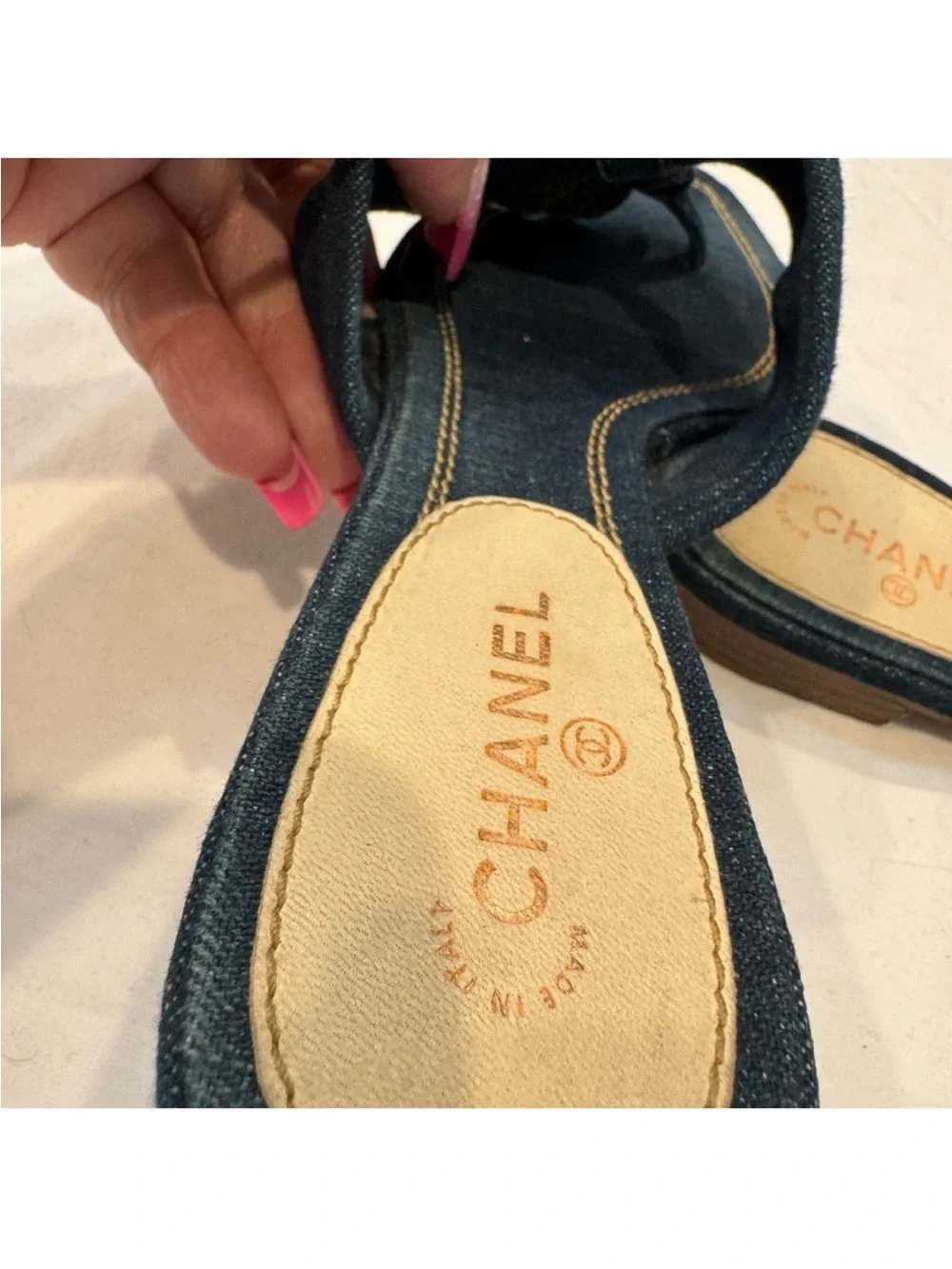 CHANEL elegant denim