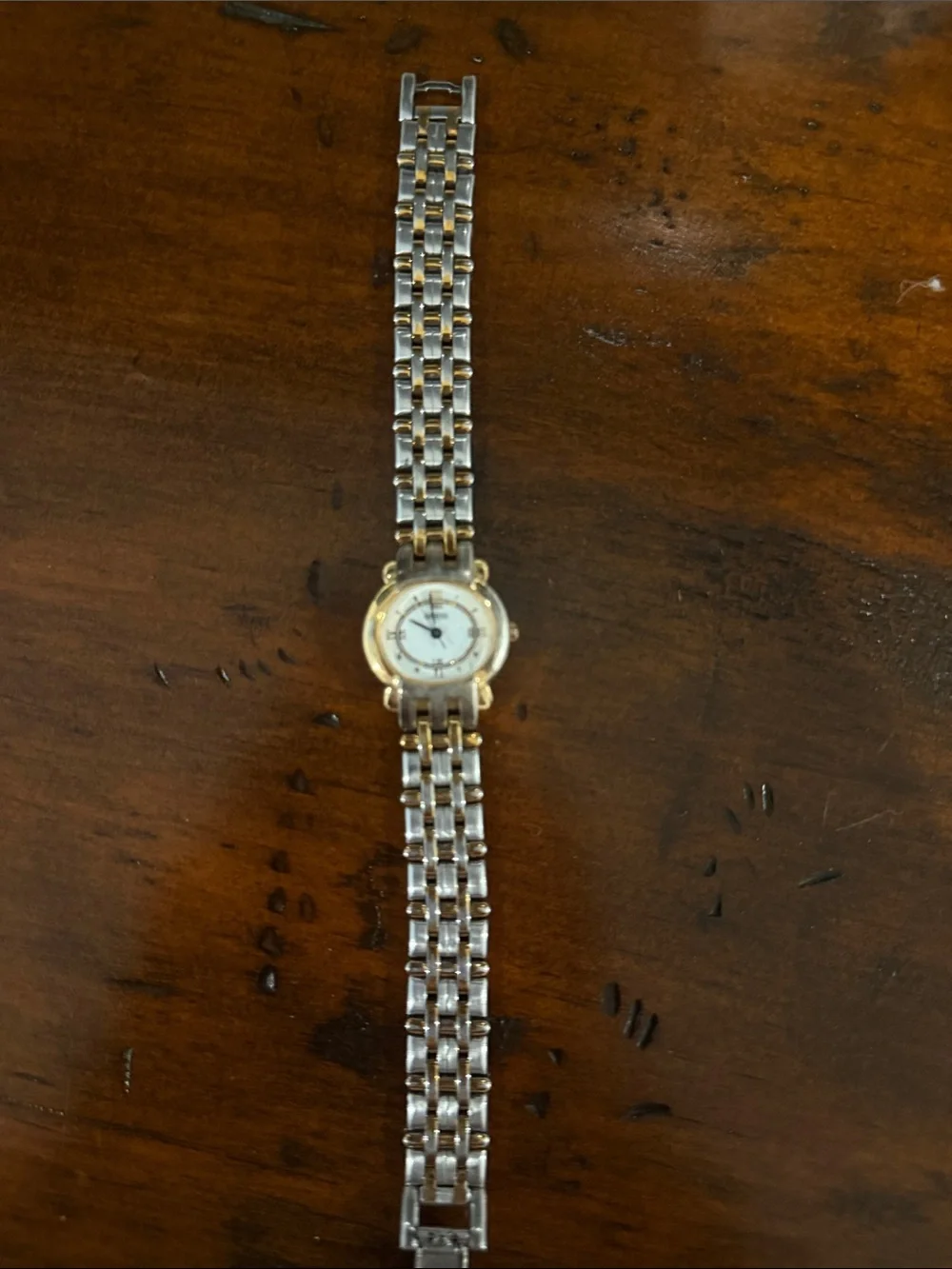 Guess elegant two