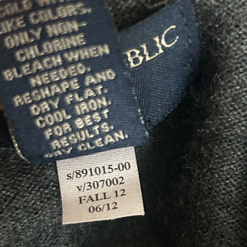 Banana Republic 100% merino