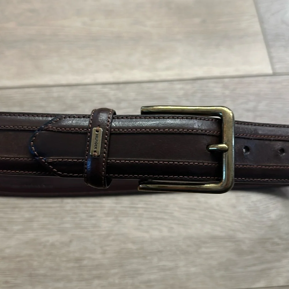 Tommy Hilfiger brown leather belt