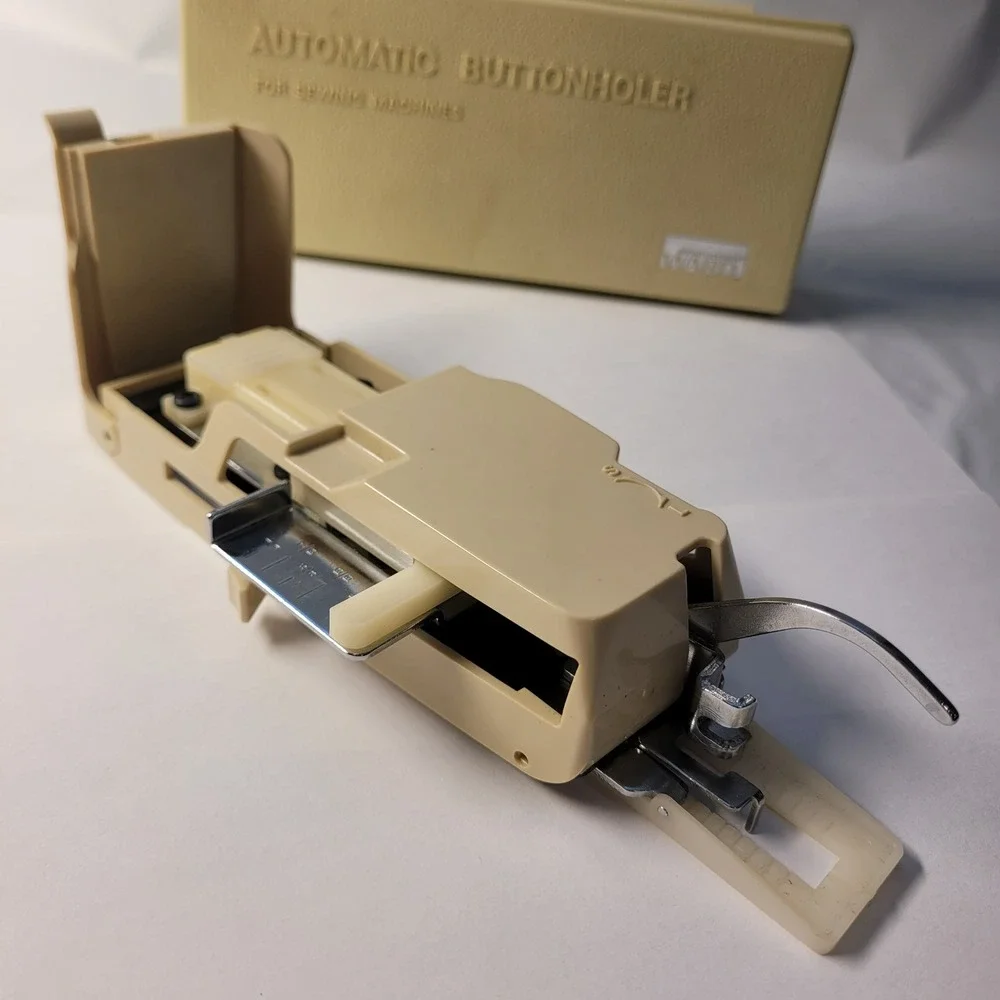 Montgomery Ward Automatic Buttonholer‎ 9259 Vintage Sewing Machine Attachment