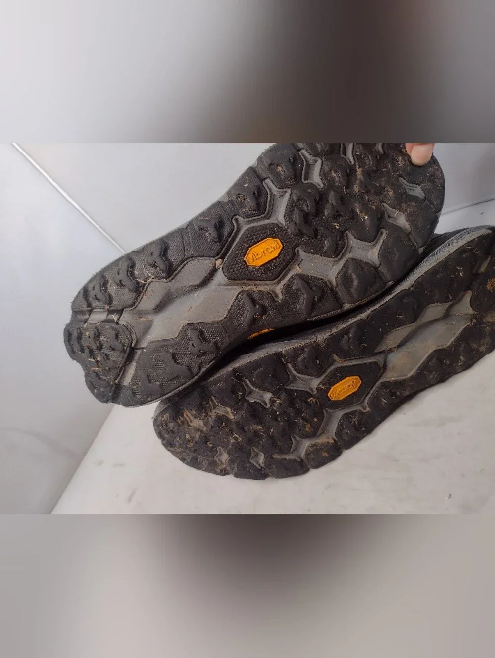 Hoka One One see photos