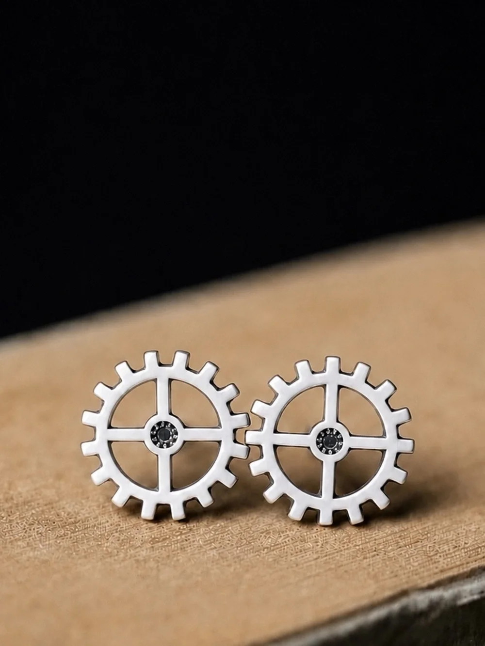 “Gearwheel” Gear Wheel Cog Bicycle Motorcycle Clock Watch Gadget Steampunk Studs