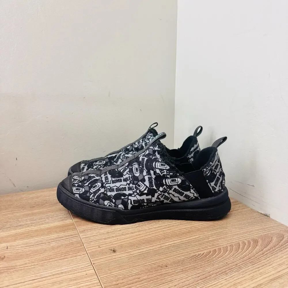 Thirtytwo item good