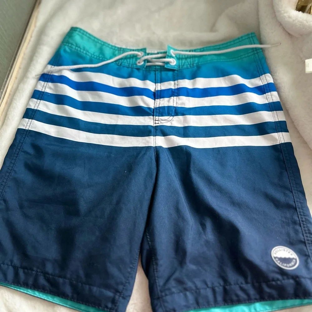 Hollister stylish board