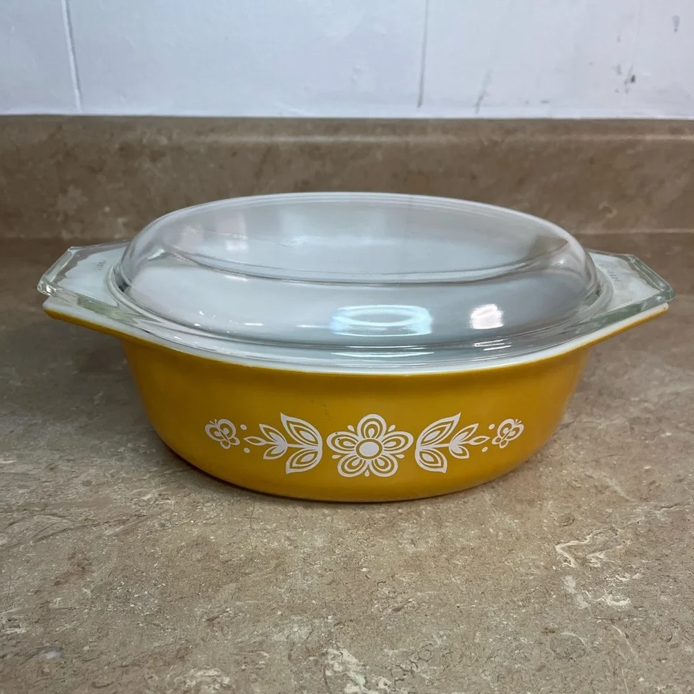 Vintage Pyrex Butterfly Gold Casserole with Glass Lid