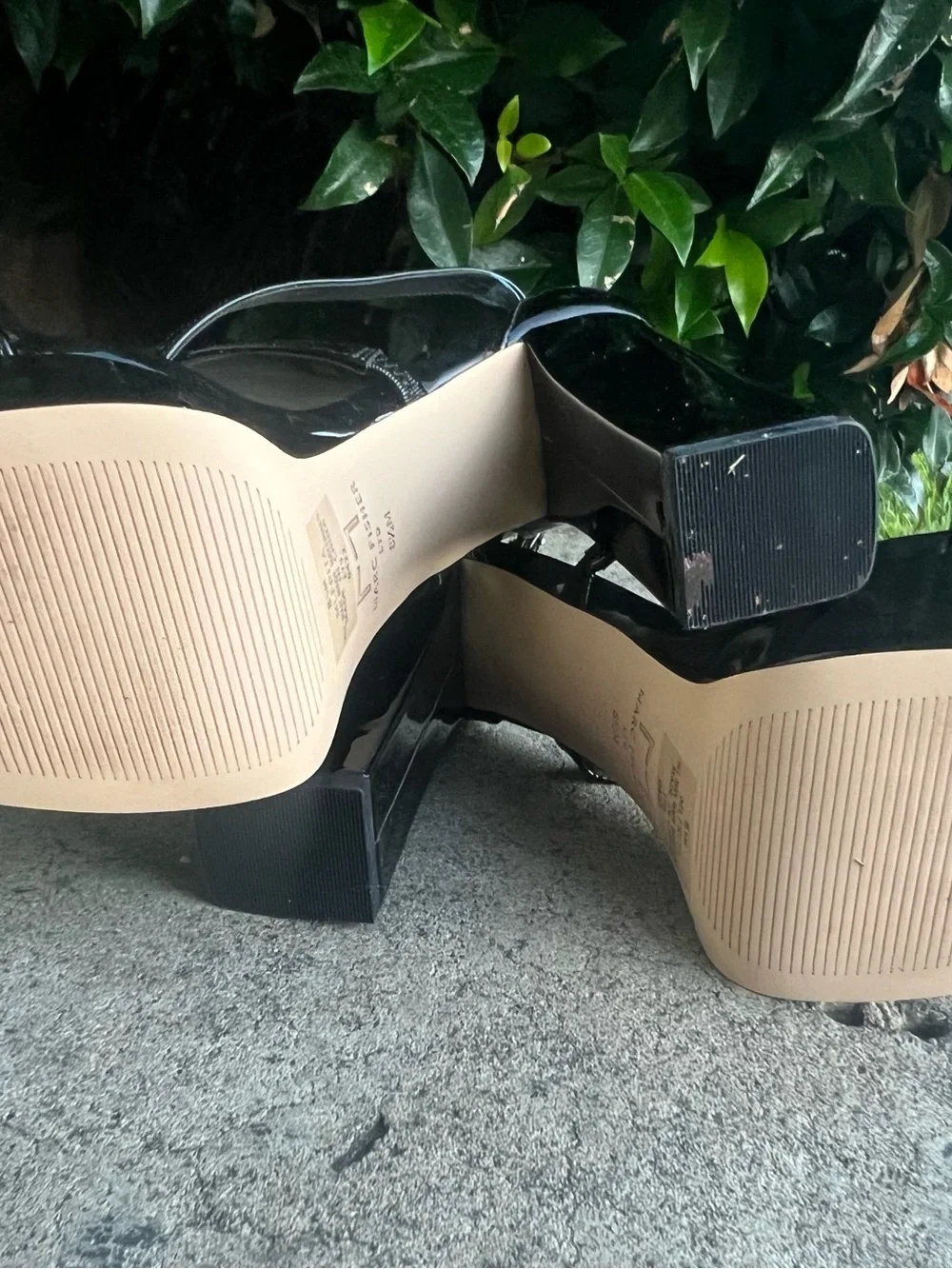 Marc Fisher patent leather