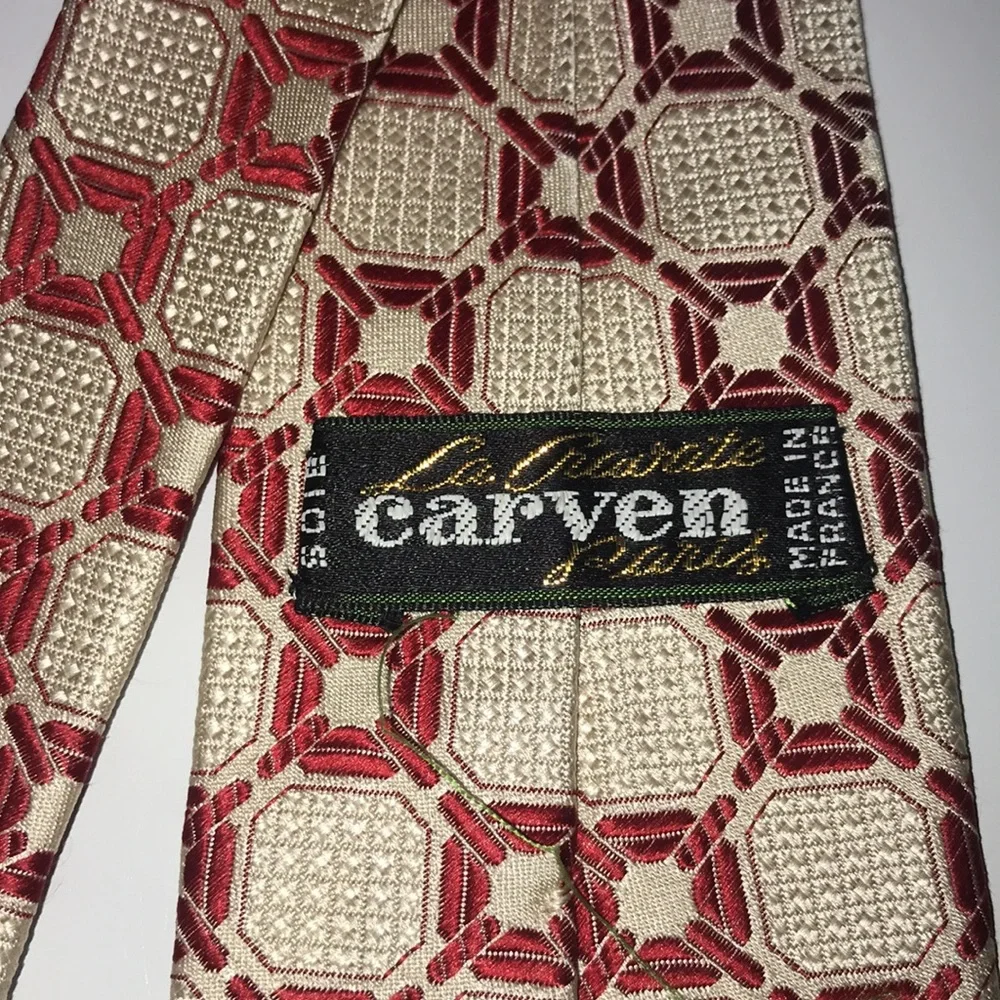 La Cravate Carven Paris Men’s Vintage Red Cream Octagon Geometrical Pattern Tie