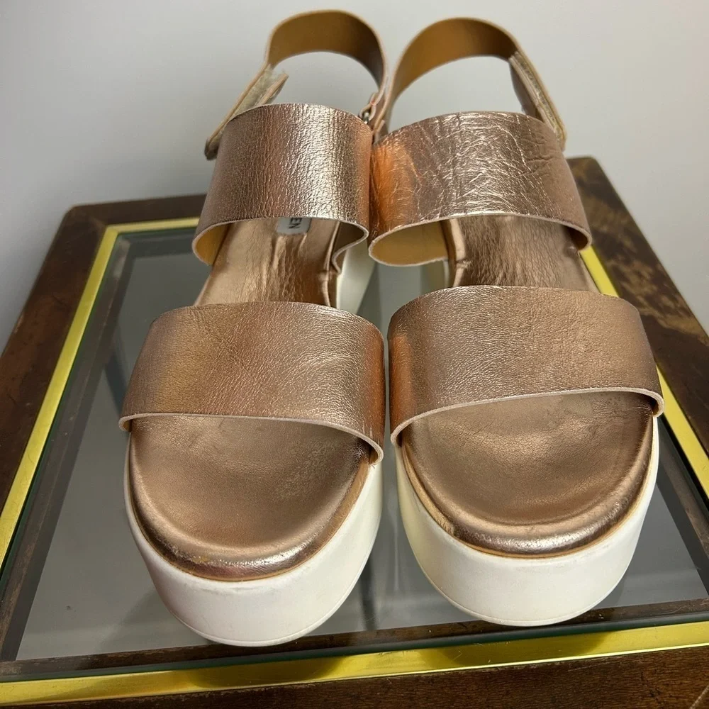 Steve Madden very good