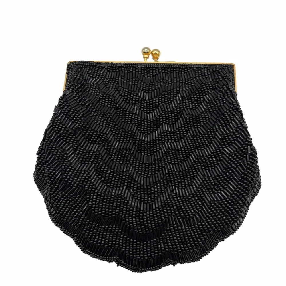Source Unknown bag features