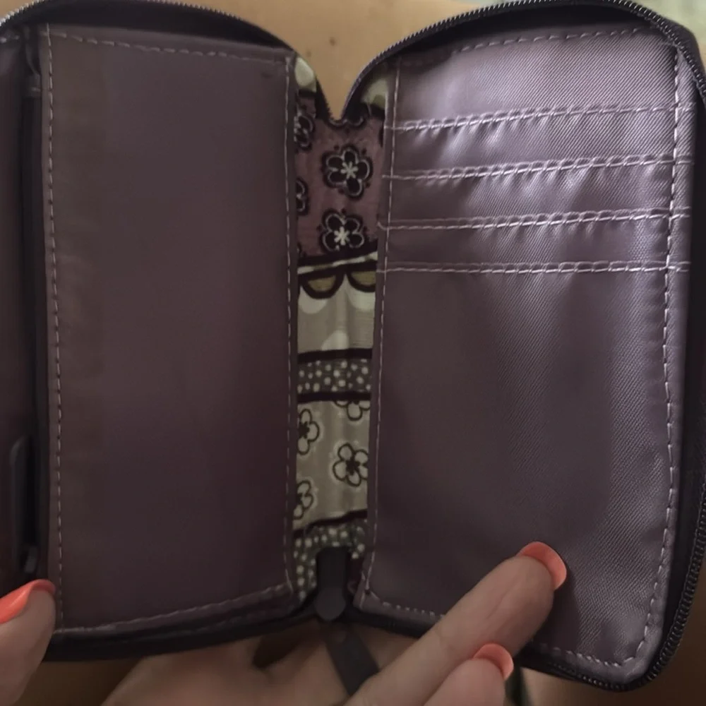 Thirty One Timeless‎ Wristlet - patchwork paisley