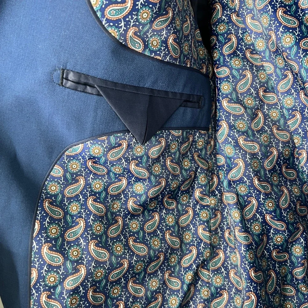 Isaac Mizrahi satin blue button