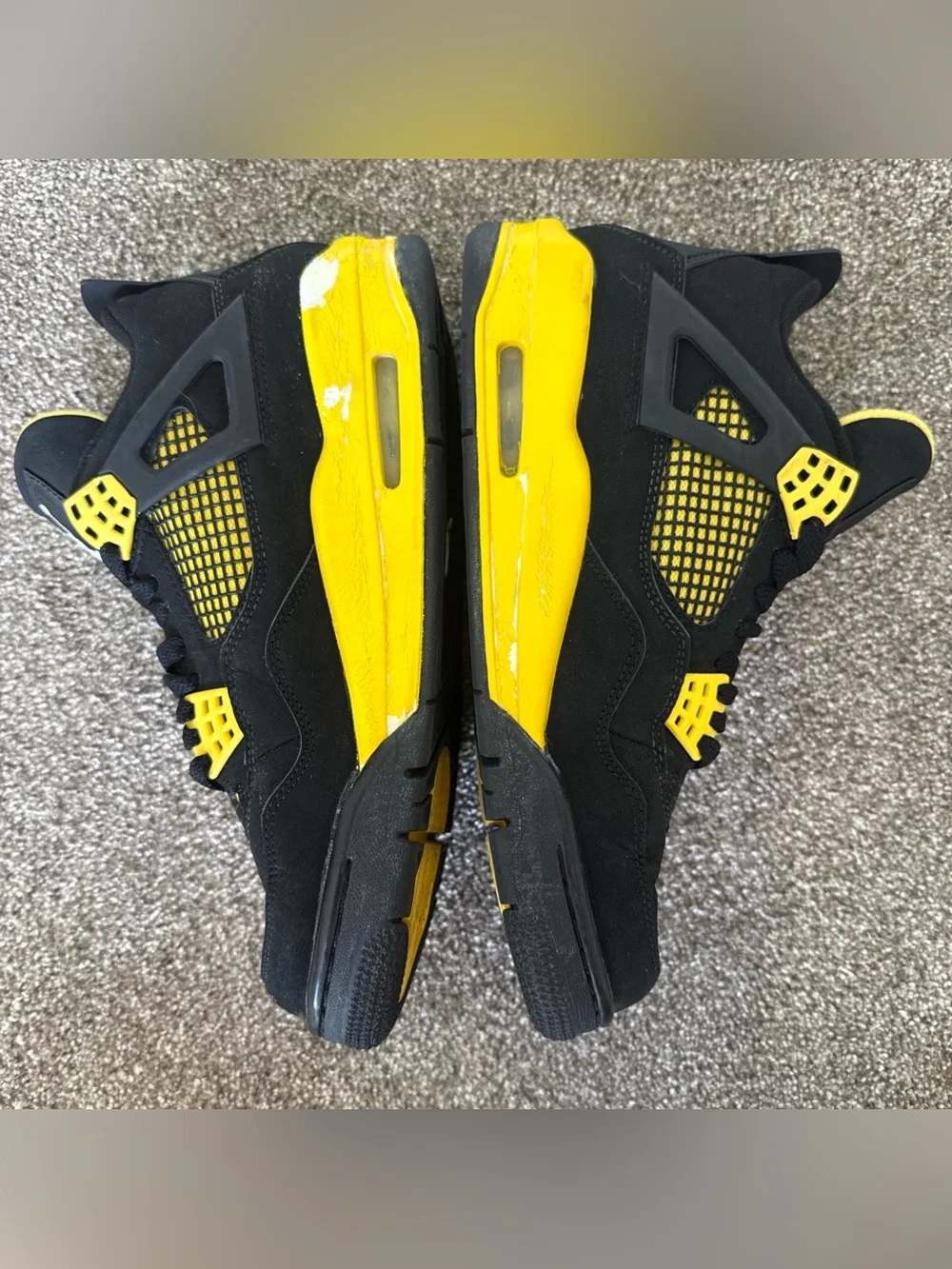 Air Jordan 4 Retro Thunder Black and Yellow Men’s size 7