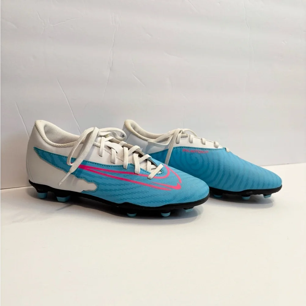 Nike features vibrant blue