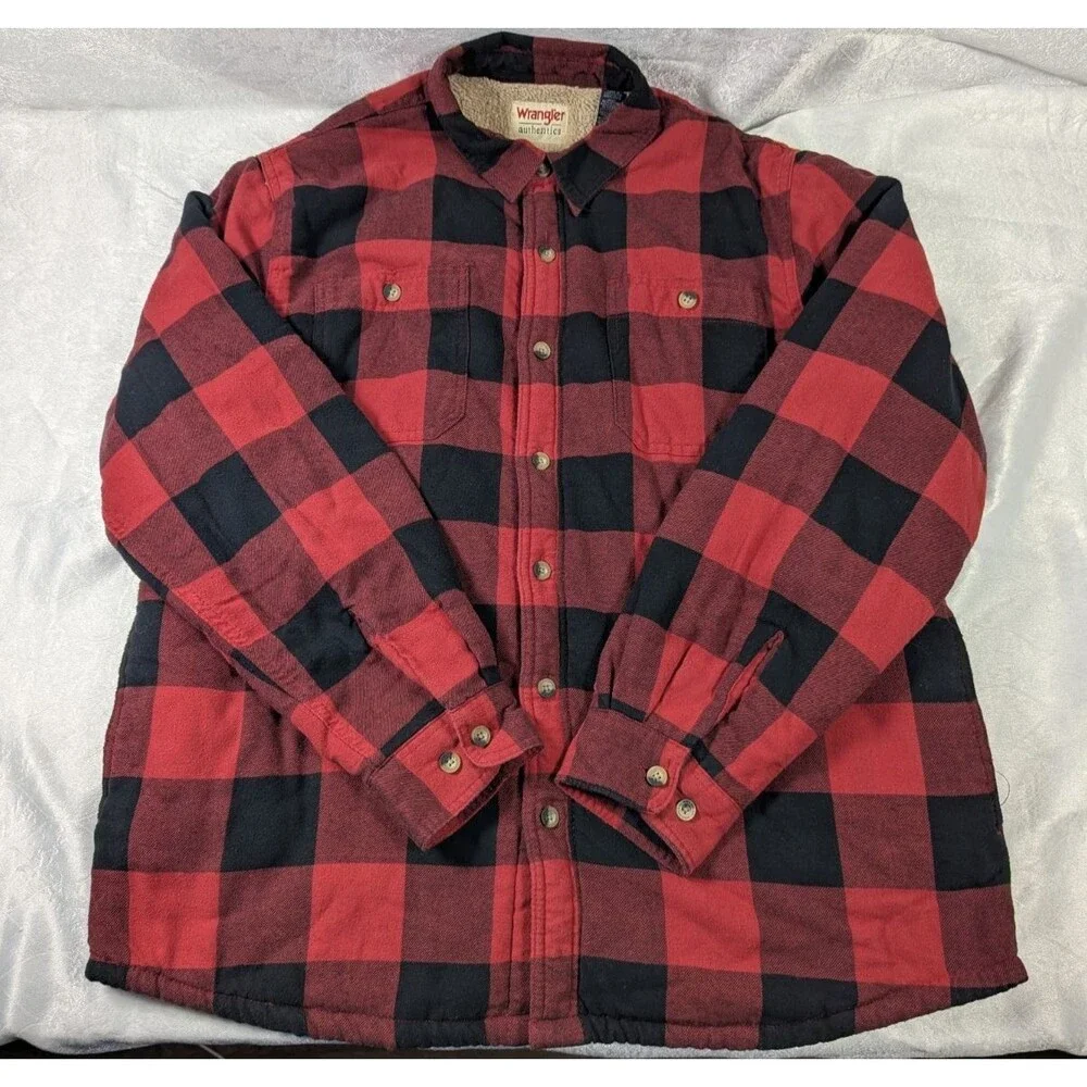 Wrangler Authentics Men’s L Red Black Buffalo Plaid Sherpa Lined Shirt Jacket