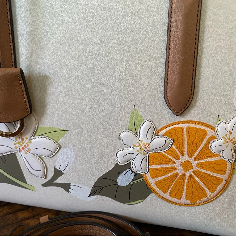 RADLEY LONDON white structured