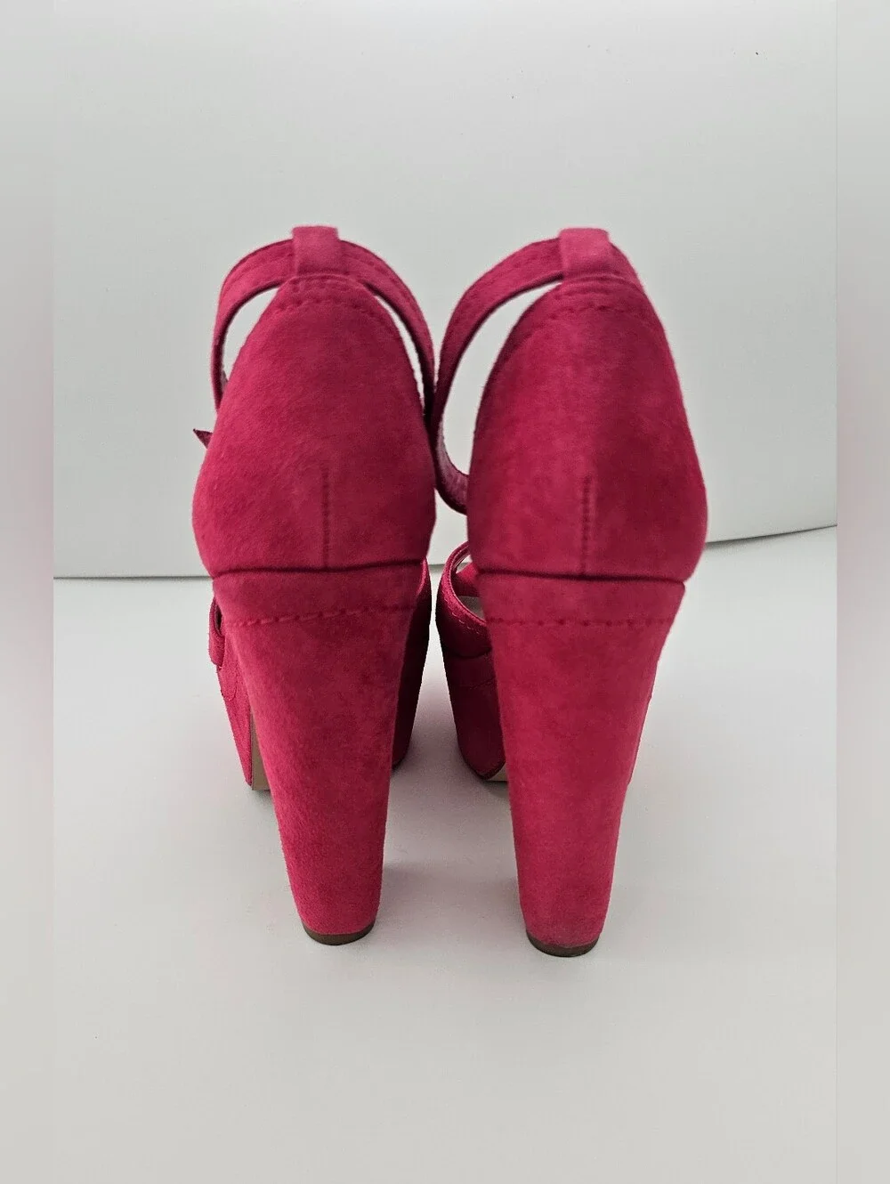 Steve Madden stunning y2k