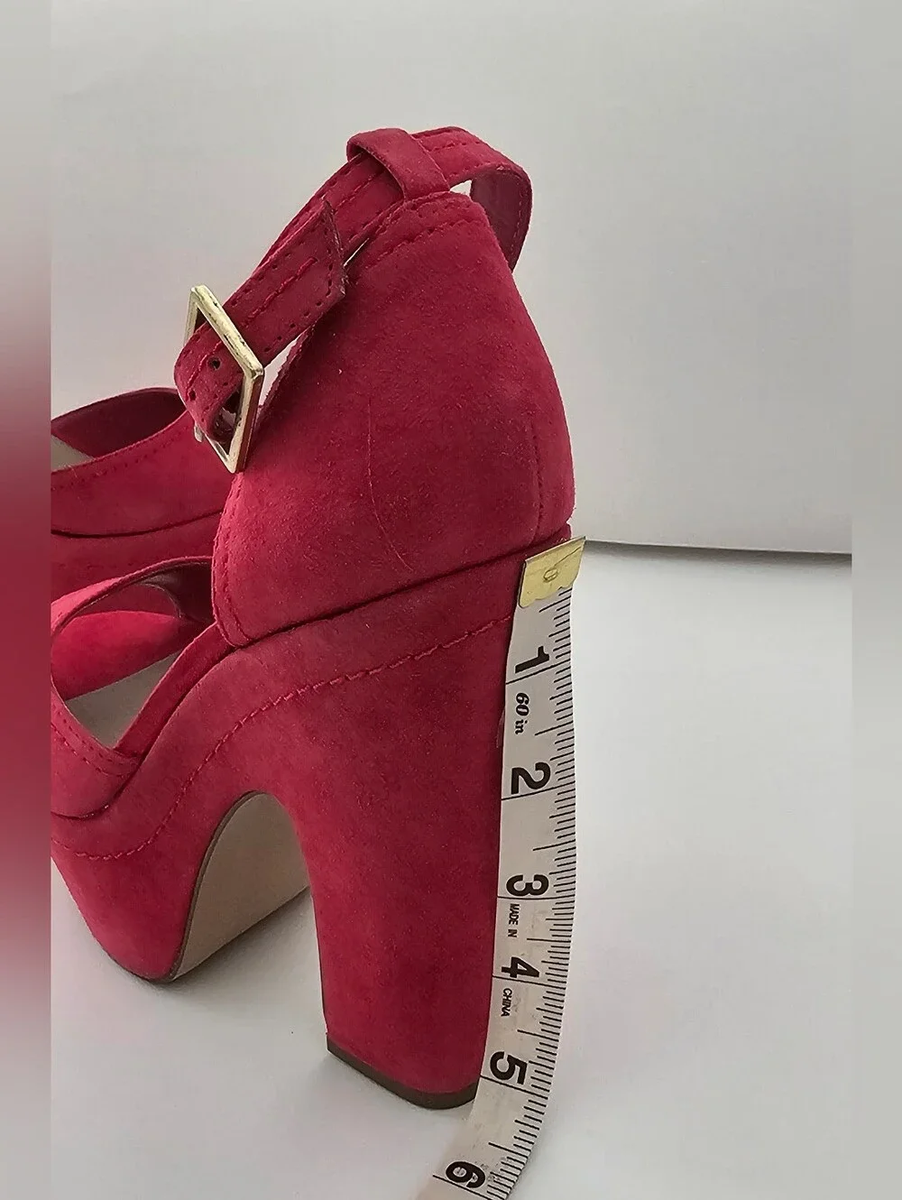 Steve Madden stunning y2k