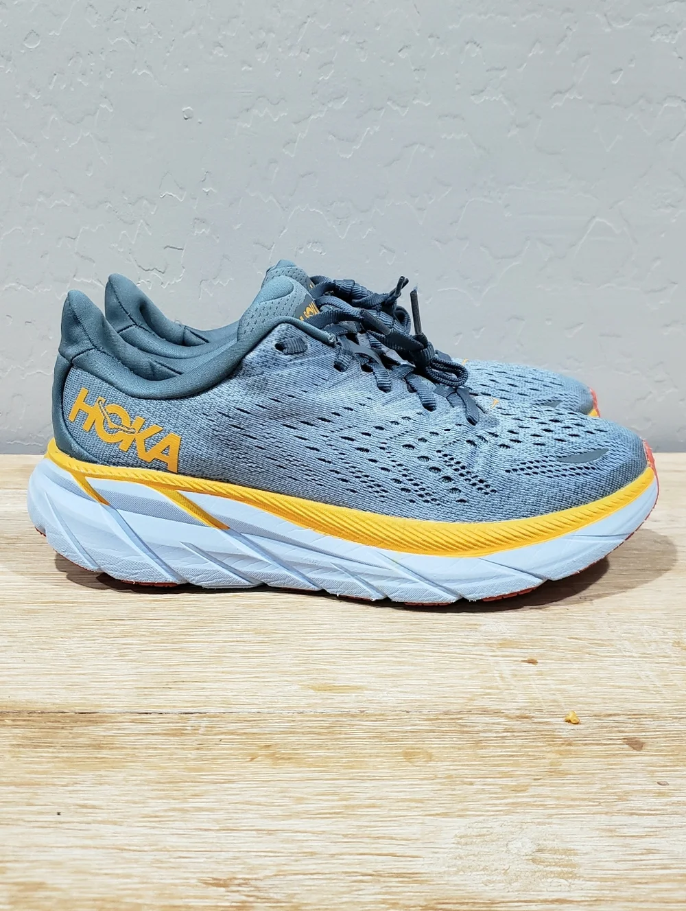 Hoka One One hoka one