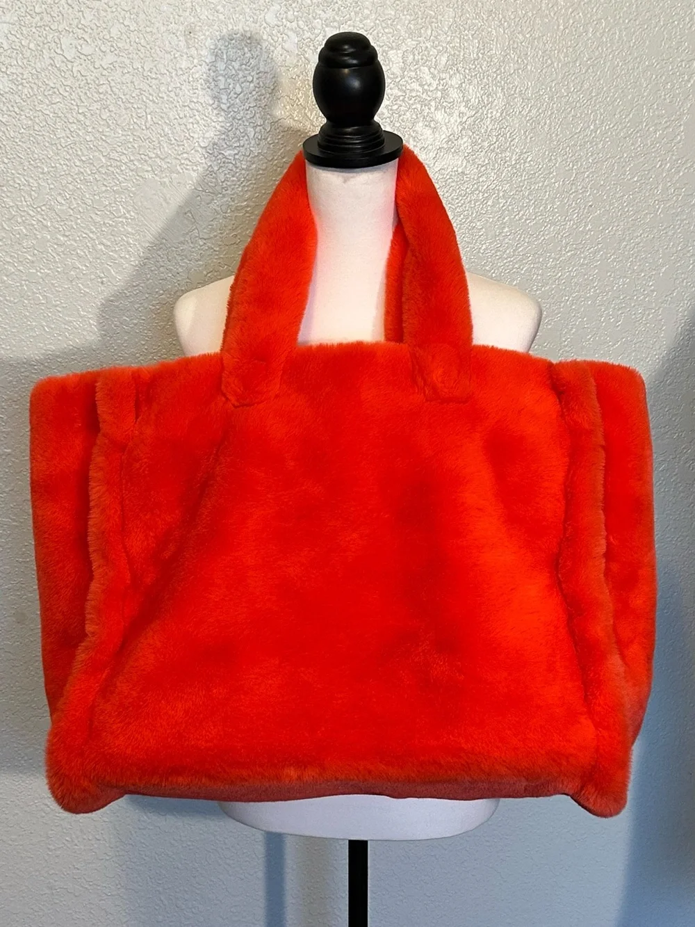 Stand Studio plush faux‑fur