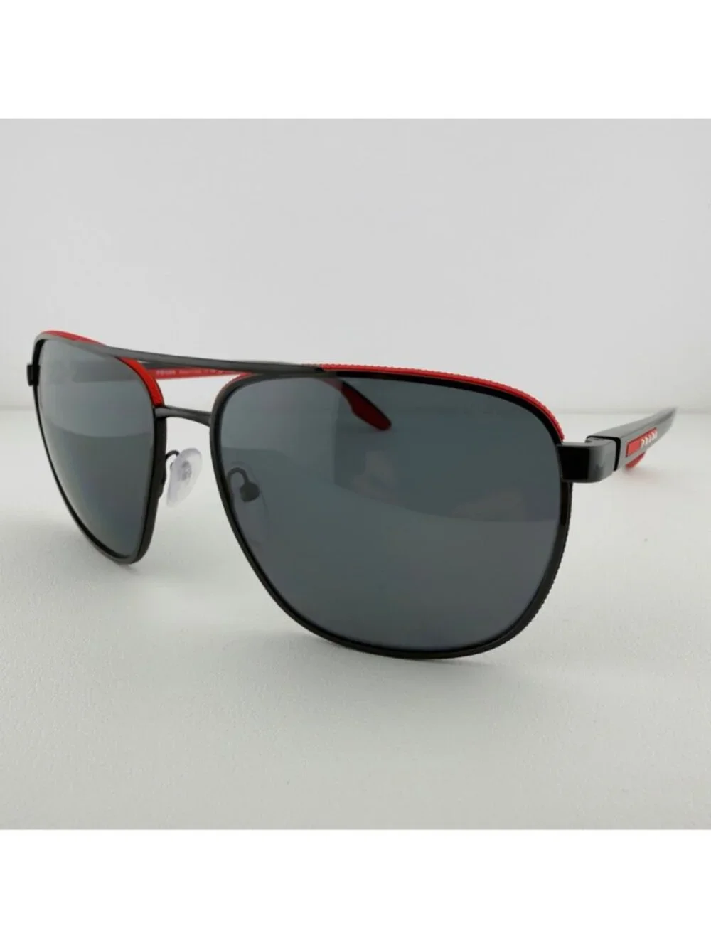 Prada read these