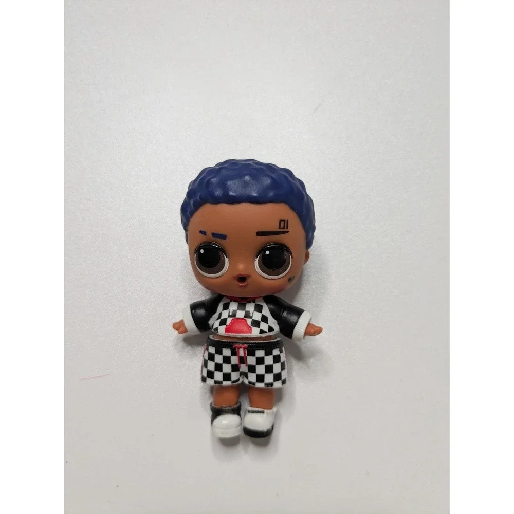 L.O.L. Surprise Series 4 Boy Figure – Blue Hair Checkered Outfit –