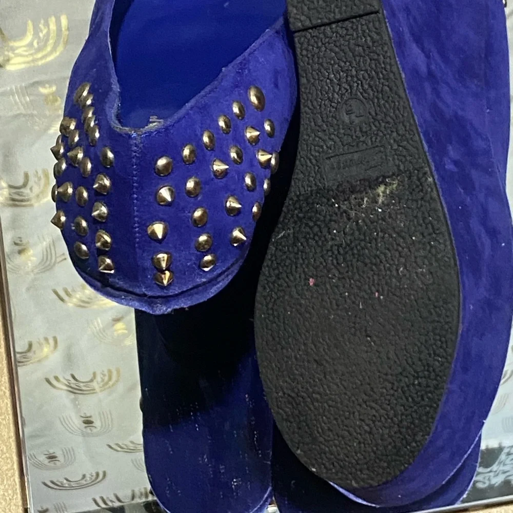 Forever 21 Blue Heels Stylish Design