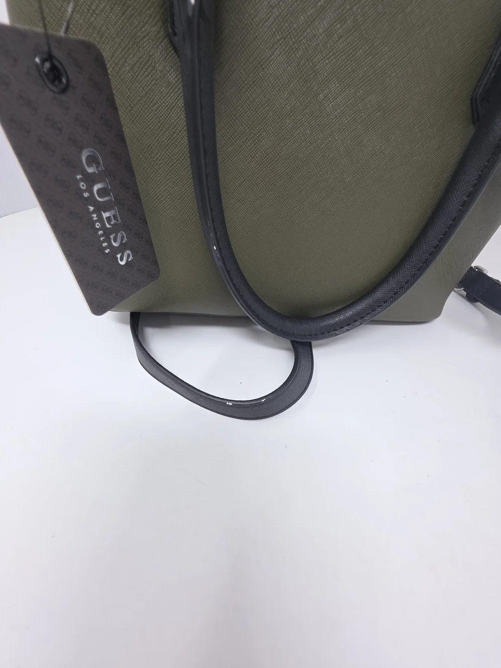 Guess nwt purse