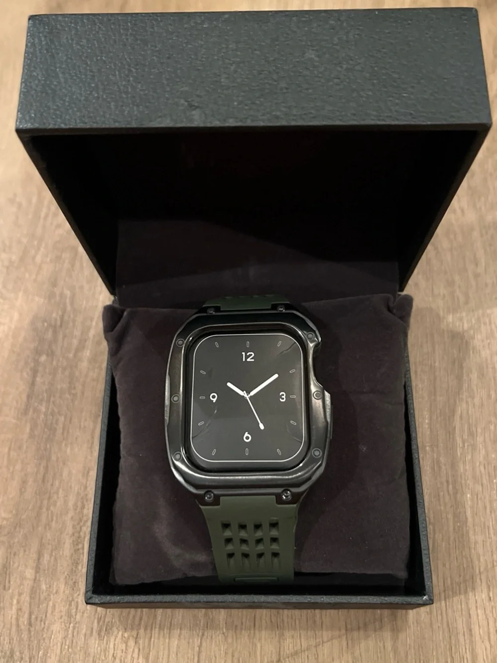 Source Unknown Men's Watch Sports band Green and Black