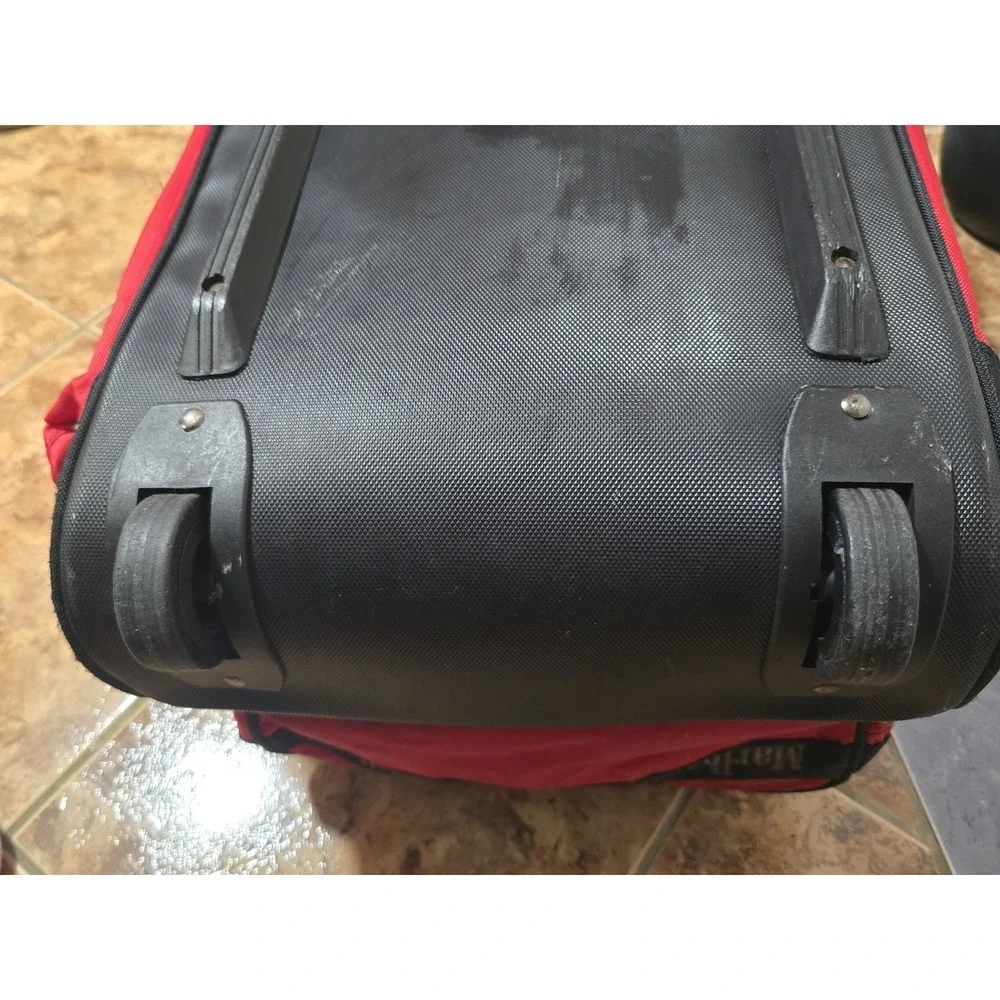 Vintage Marlboro‎ Unlimited XL Rolling Duffle Bag 36