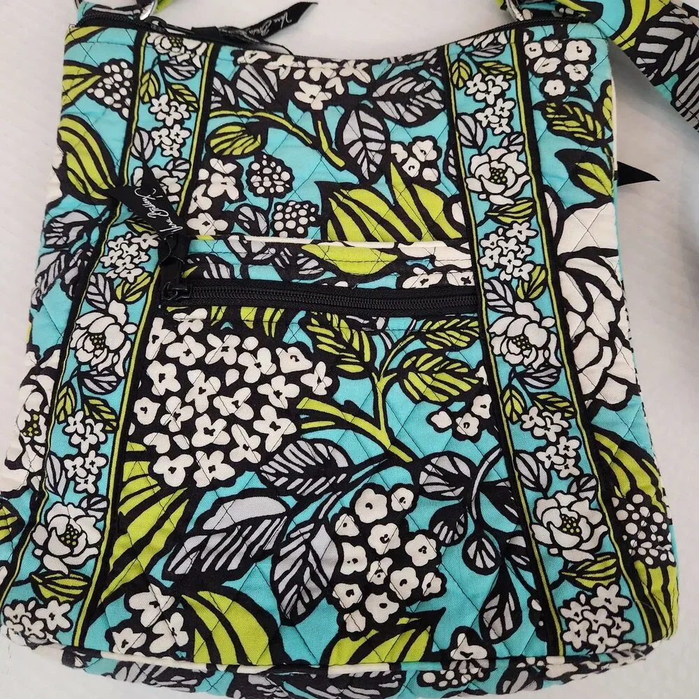 Vera Bradley HIPSTER Crossbody Purse Shoulder Bag ISLAND BLOOMS Zip 11