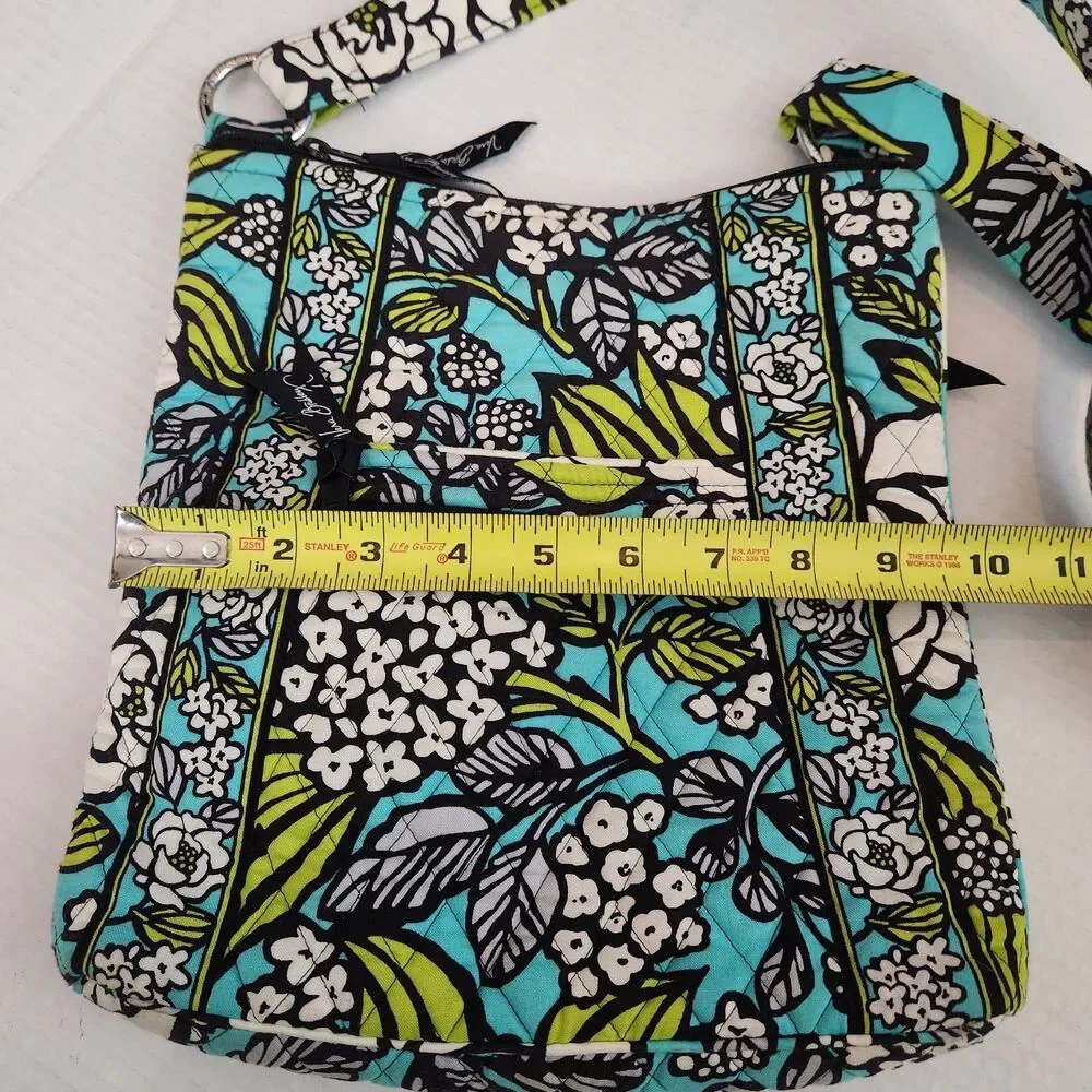 Vera Bradley HIPSTER Crossbody Purse Shoulder Bag ISLAND BLOOMS Zip 11
