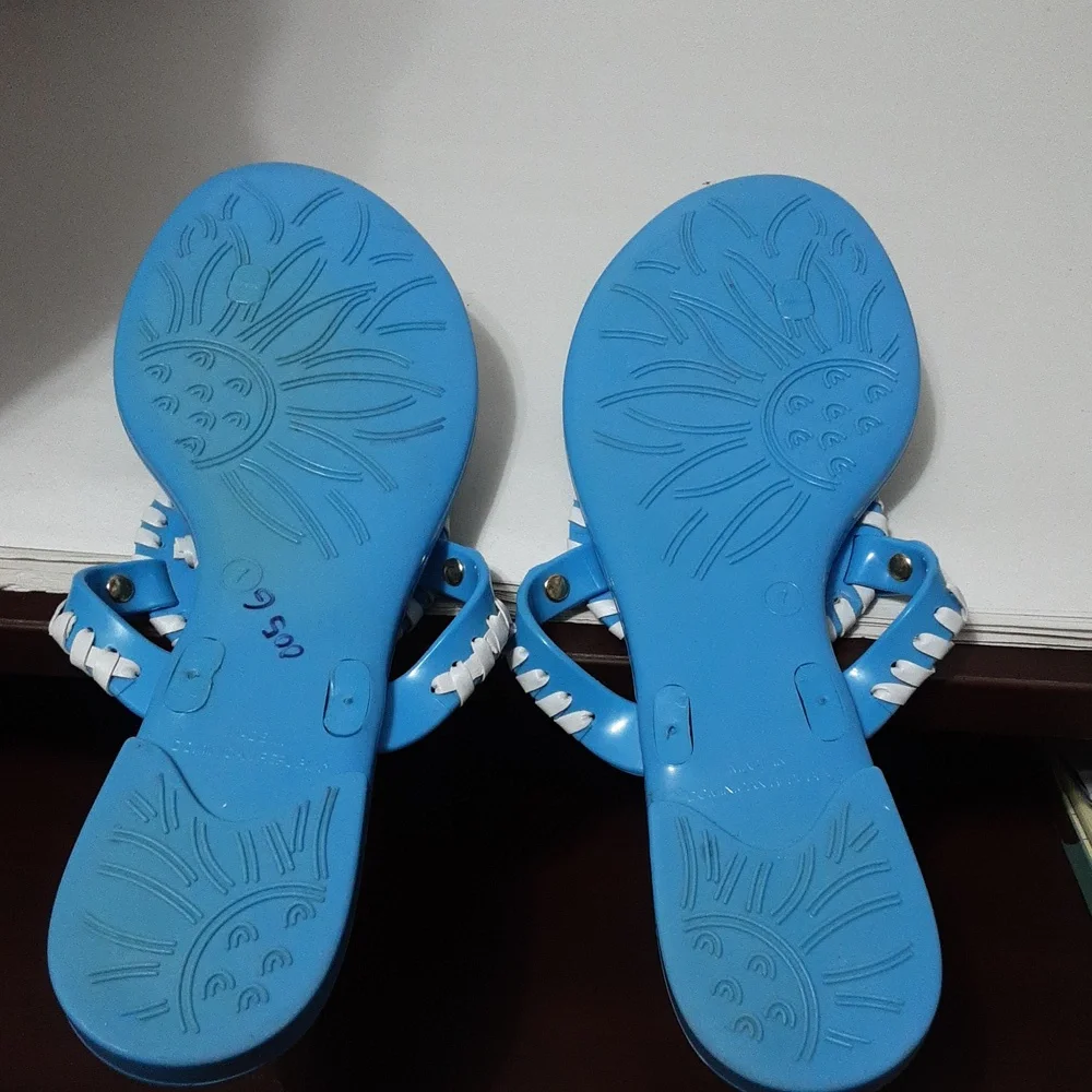 Jack Rogers Thong‎ Blue and White Striped Rubber Sandals