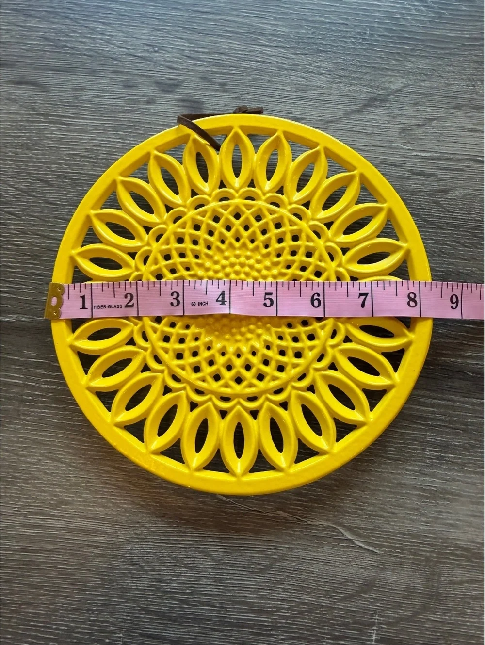 Kitchen Collection Sunflower Cast Iron Trivet Yellow Round Hot Plate 8” Decor