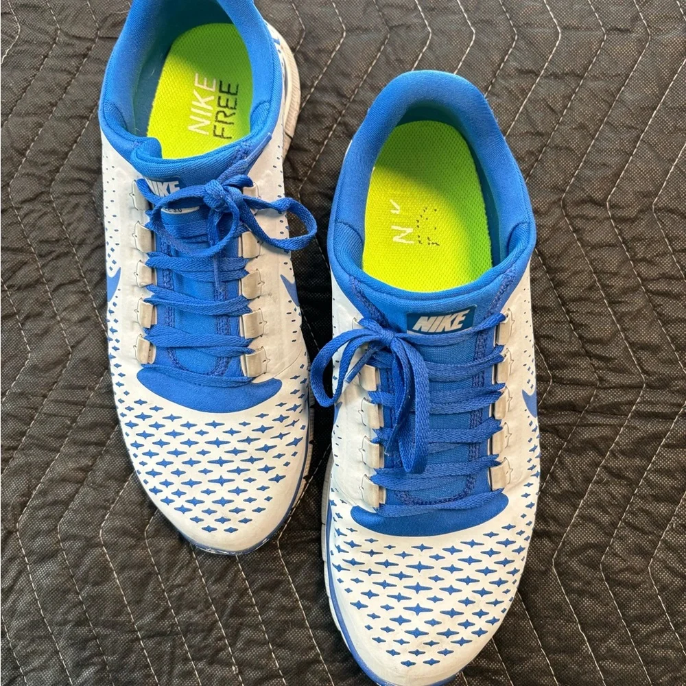 Vintage Nike Free 3.0 Blue and Gray running athletic shoes